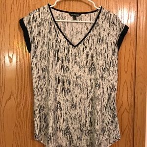 💣price drop💣 EXPRESS SZ S short sleeve blouse